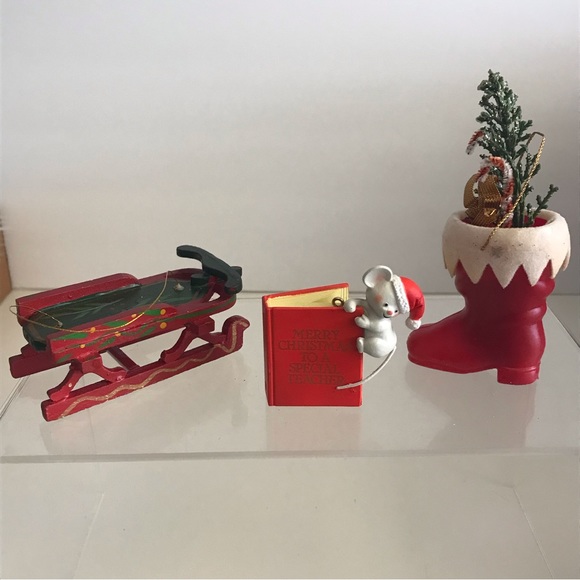 Lot of 7 Vintage Christmas Ornaments Made Of Wood, Metal, Plastic, Felt & Yarn - Picture 2 of 16